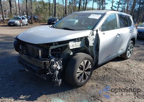 2022 Nissan Rogue Sv Intelligent Awd z USA, uszkodzony, nr VIN 5N1BT3BB3NC674791